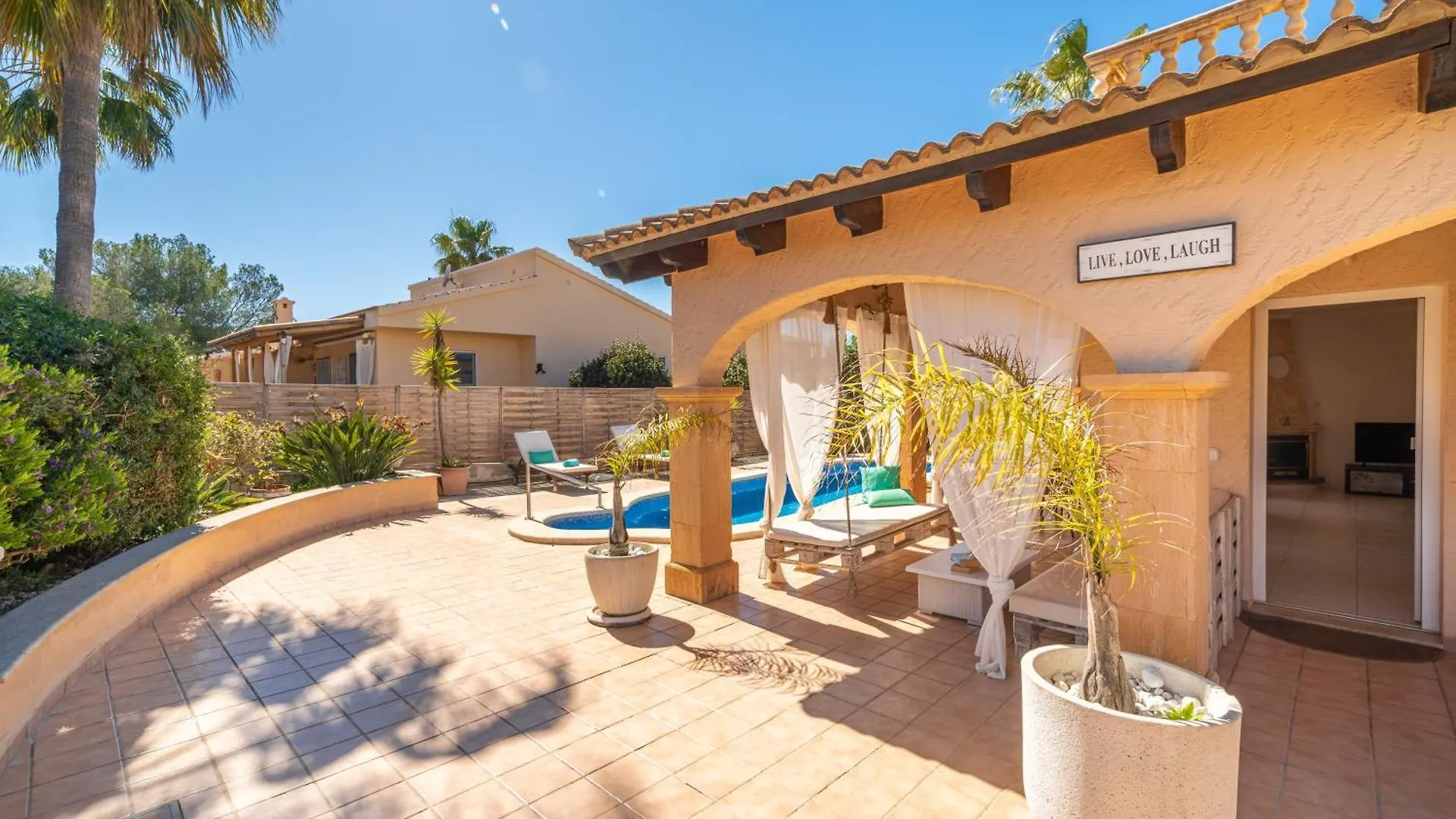 Villa Son Serra, Pool And Chill Out Close To The Beach Son Serra de Marina