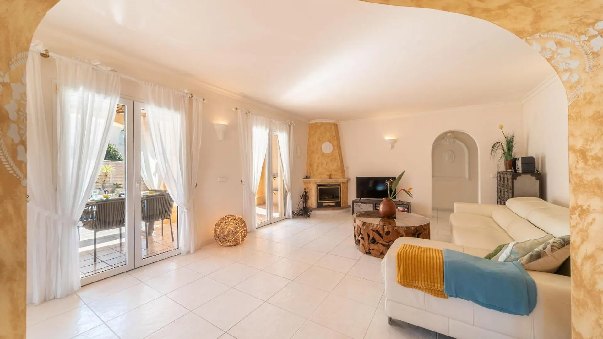 Villa Son Serra, Pool And Chill Out Close To The Beach Son Serra de Marina