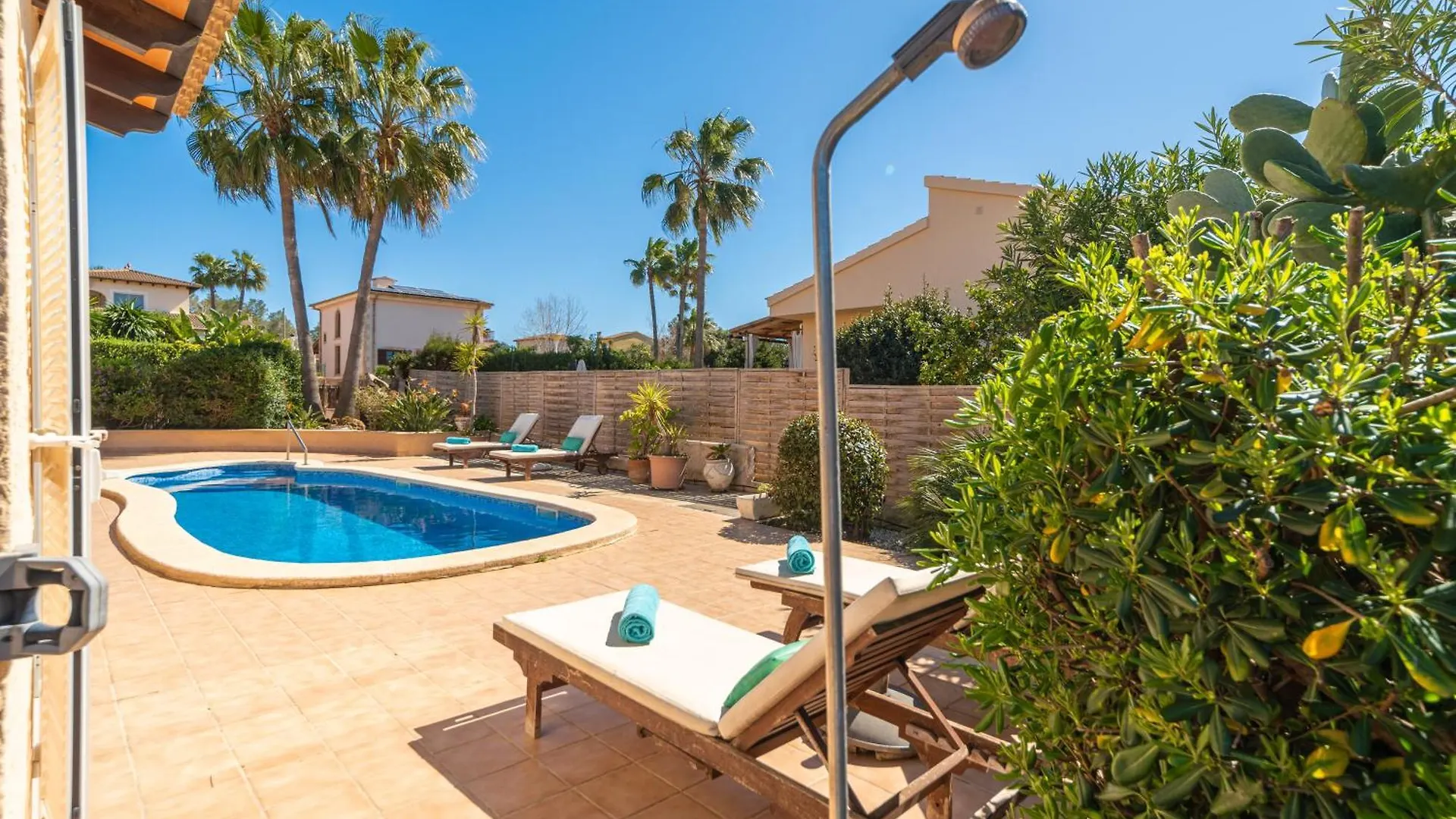 Villa Son Serra, Pool And Chill Out Close To The Beach Son Serra de Marina